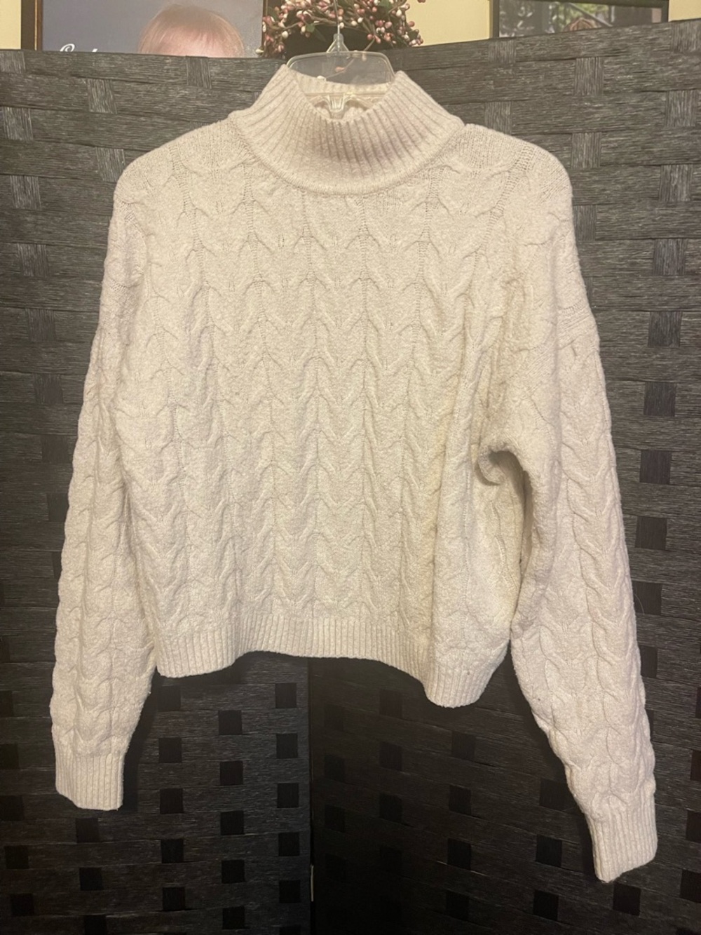 Pink Rose Ivory Cable Knit Cropped Turtleneck Sweater Womens Size small
